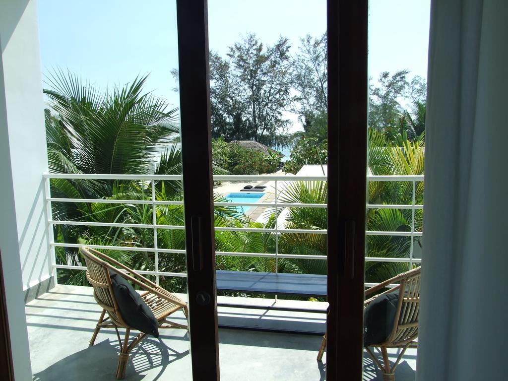 Tamu Otres Hotell Sihanoukville Exteriör bild